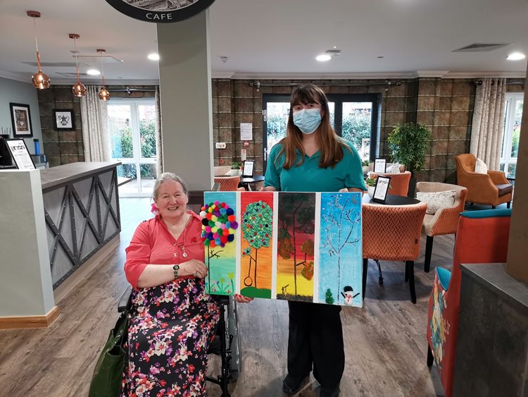 Ready, set, draw – Sale care home residents take part in worldwide art festival